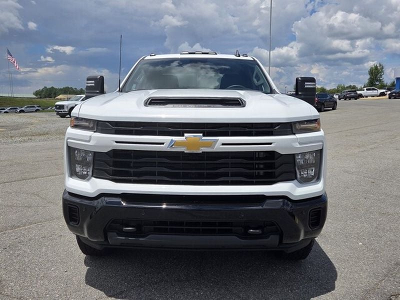 2026 Chevrolet Silverado 2500 HD Custom - Photo 2