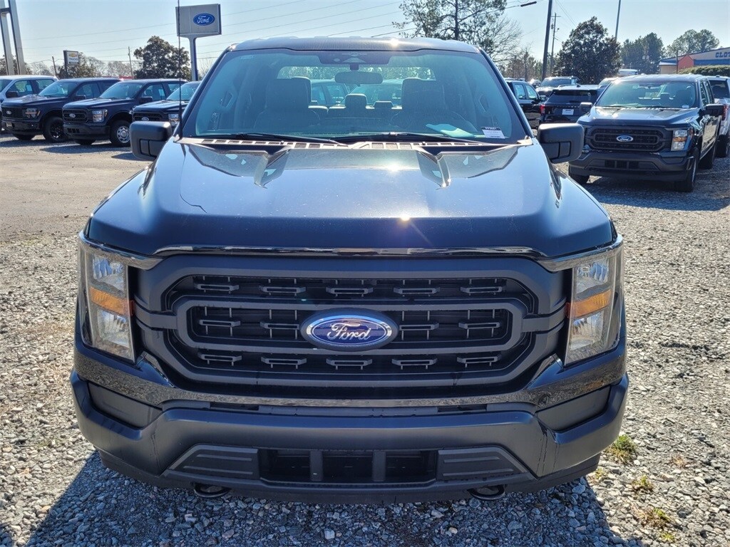 2023 Ford F-150 XL photo 2