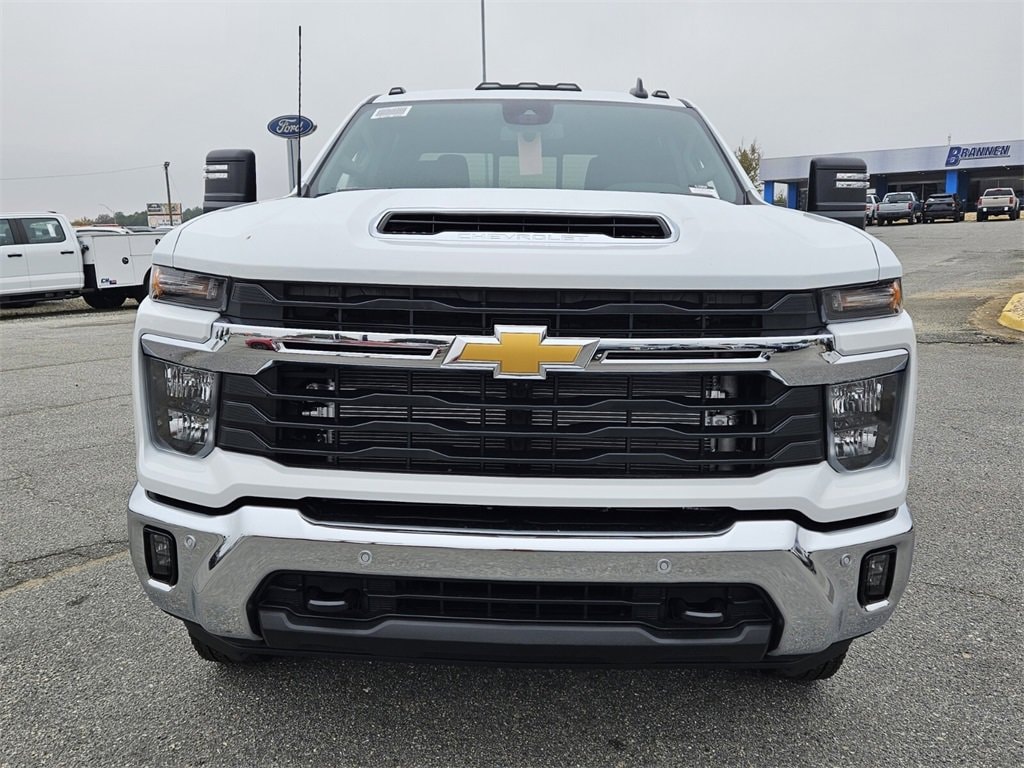 New 2026 Chevrolet Silverado 3500 HD LT DRW Truck