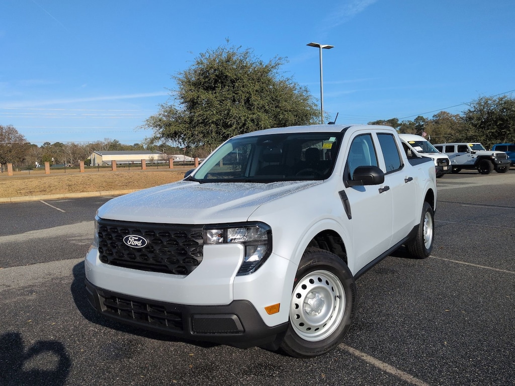 New 2025 Ford Maverick XL TRUCK