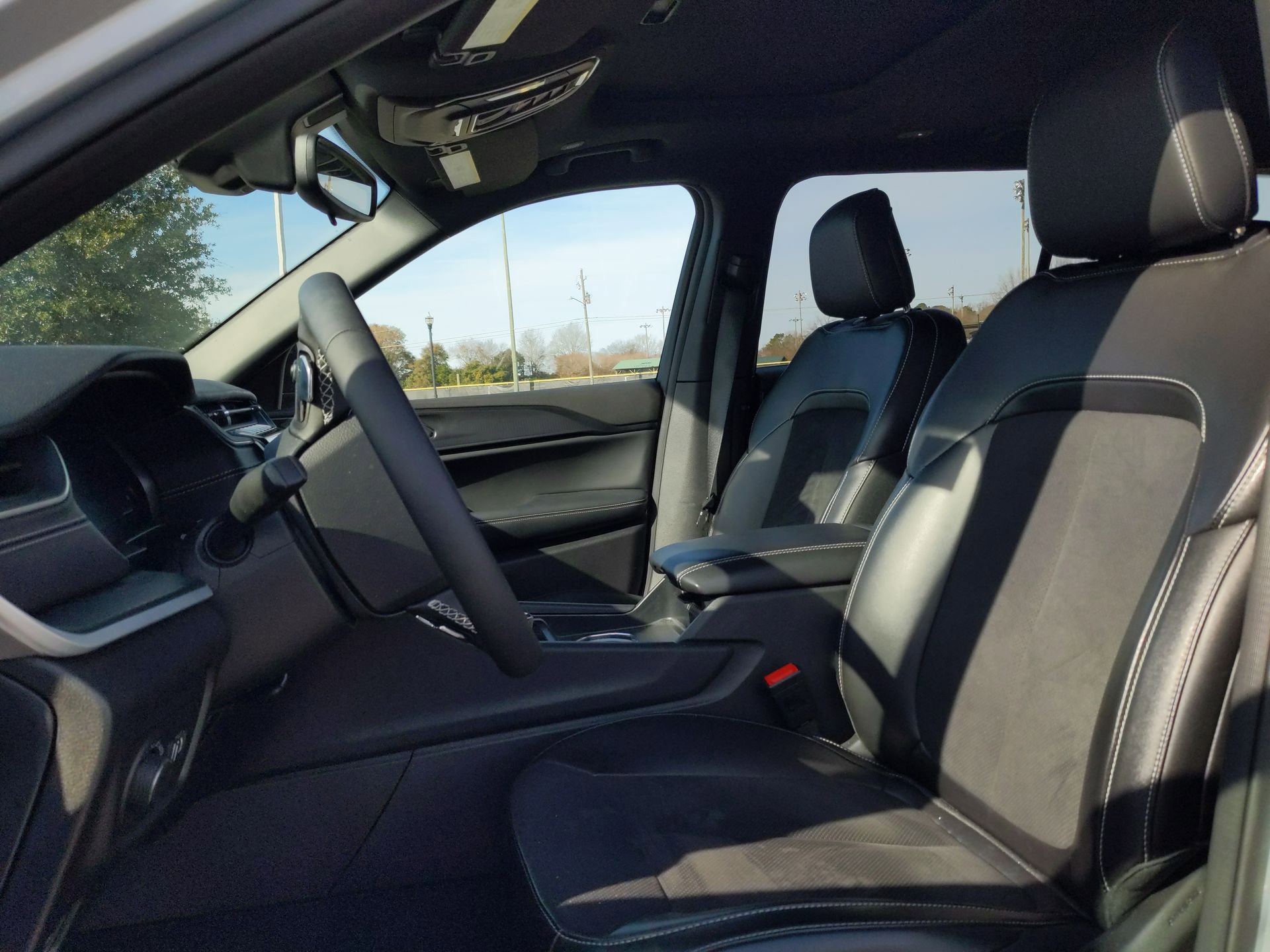 2024 Jeep Grand Cherokee L Altitude - Photo 15