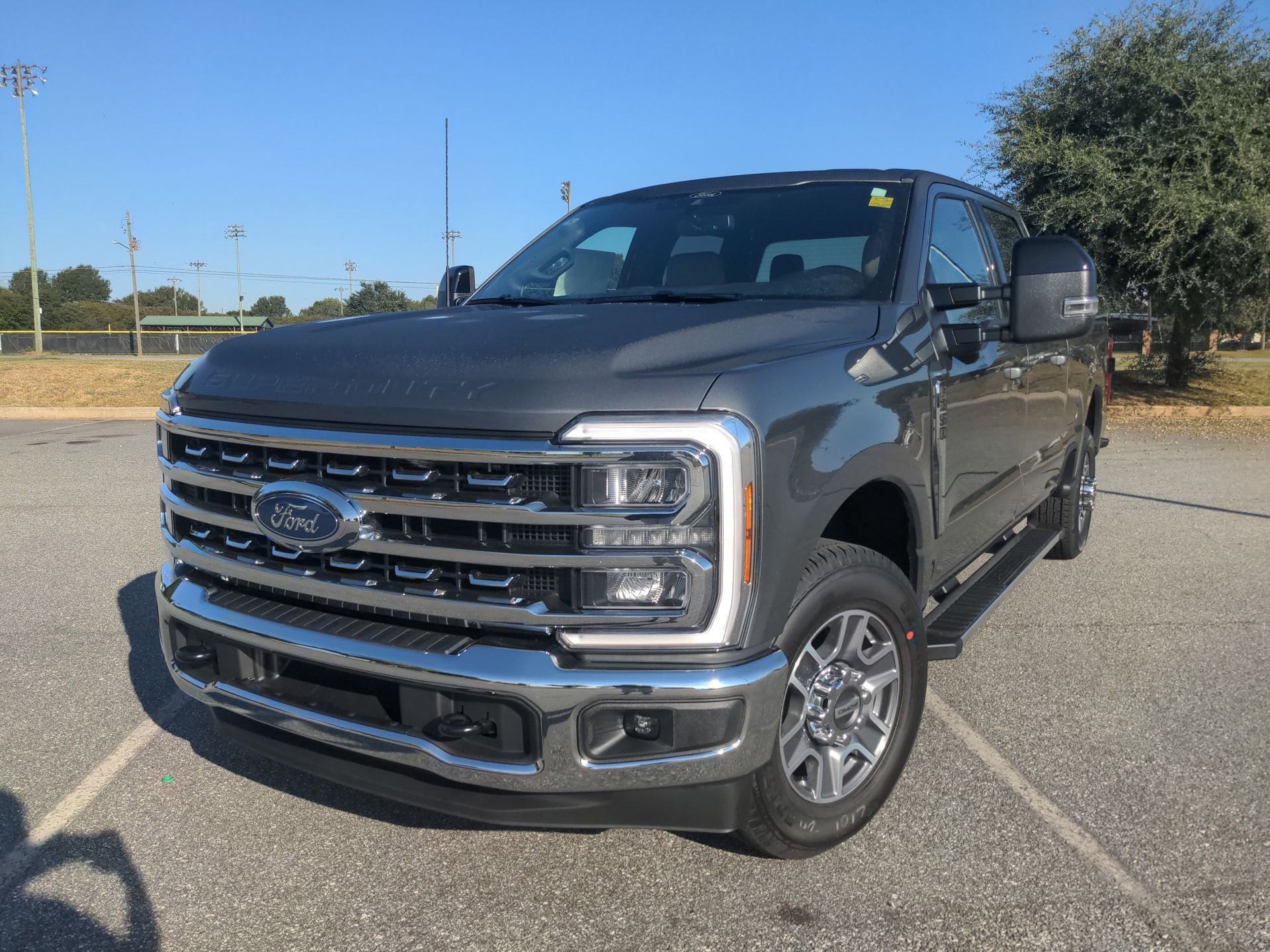 2026 Ford F-350 Super Duty XL's photo