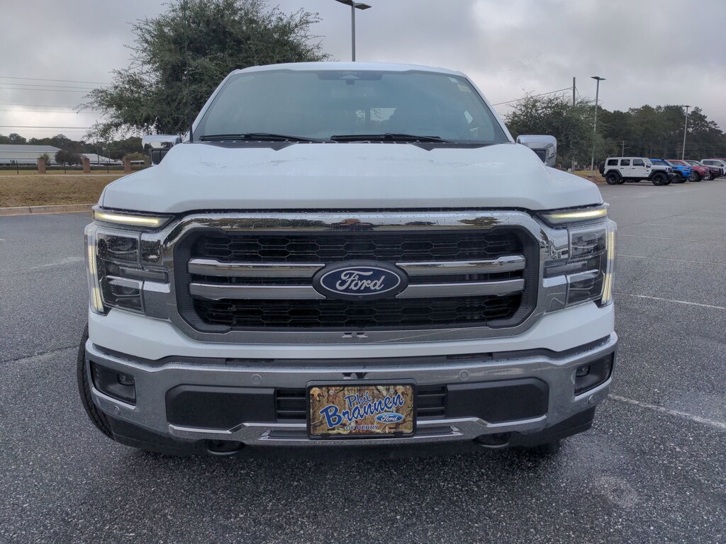 New 2025 Ford F-150 Lariat TRUCK