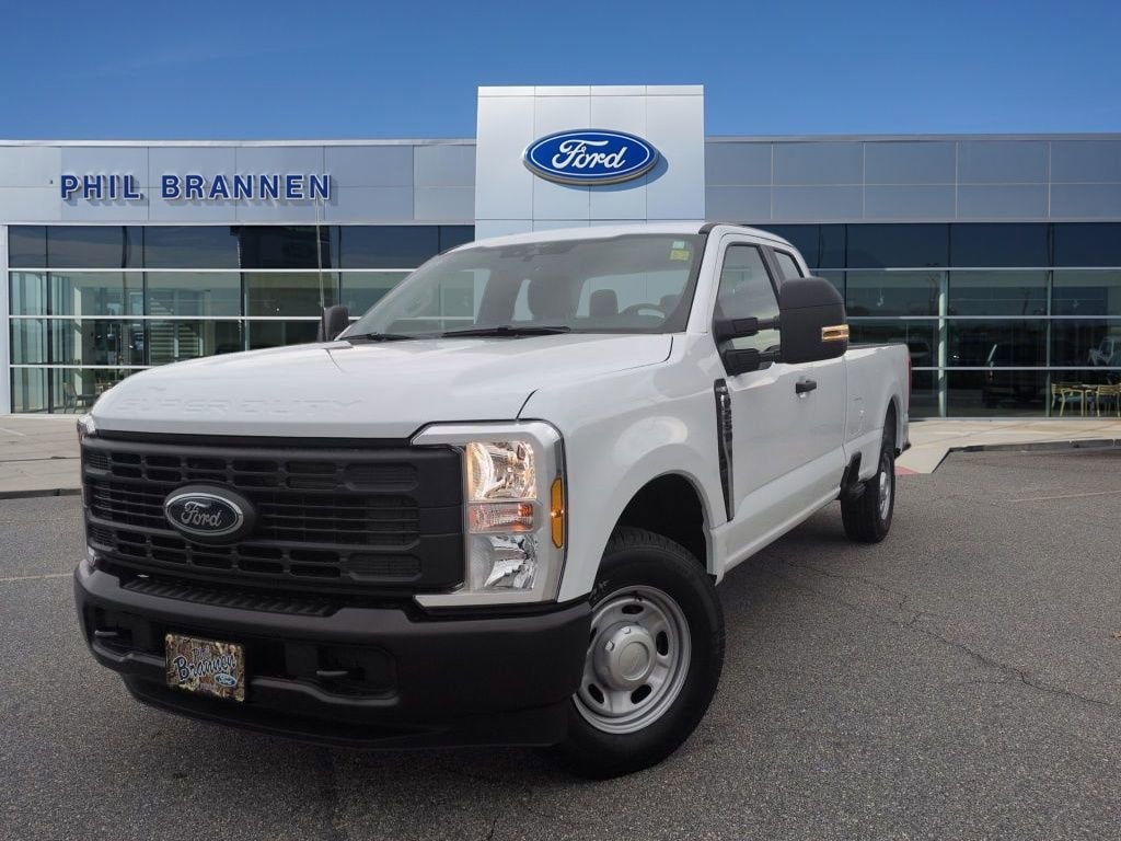 2026 Ford F-250 Super Duty XL's photo