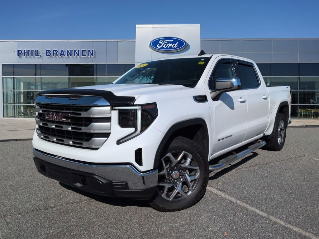 2024 GMC Sierra 1500 SLE's photo