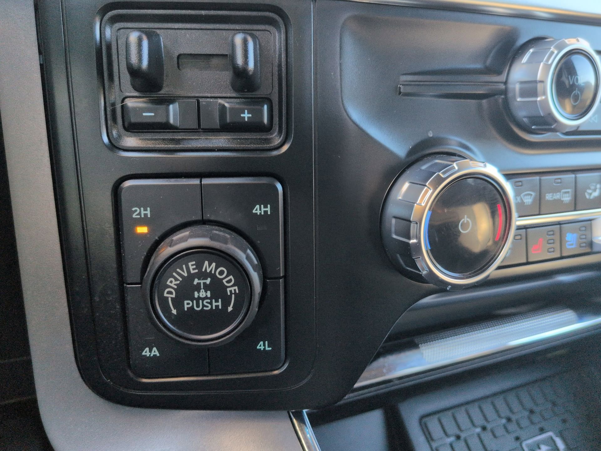 2024 Ford F-150 Lariat - Photo 26