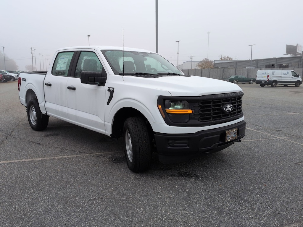 New 2025 Ford F-150 XL XL 4WD SuperCrew 5.5 Box