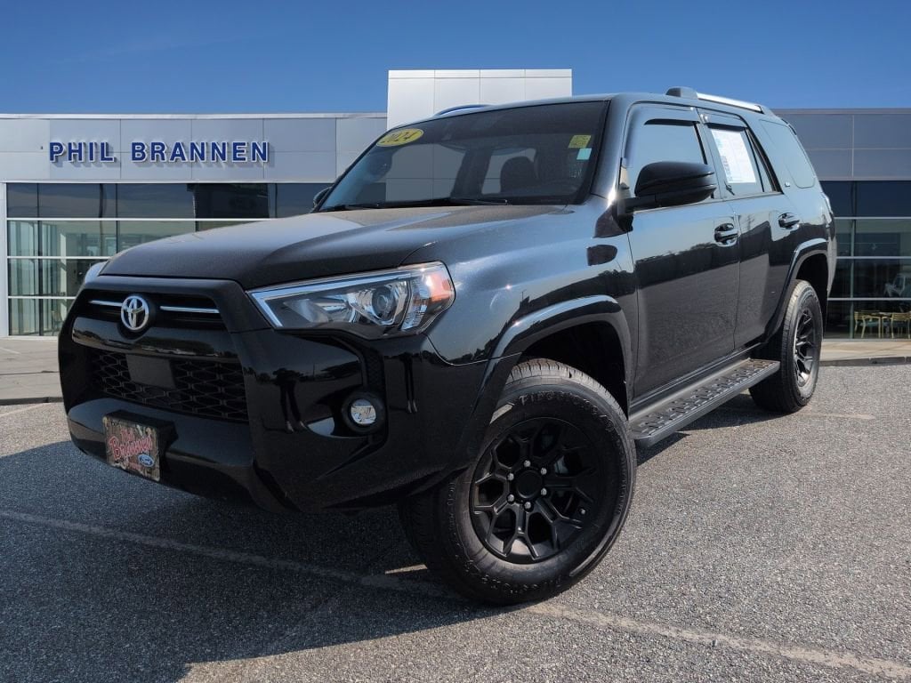 2024 Toyota 4Runner SR5 4WD V6's photo