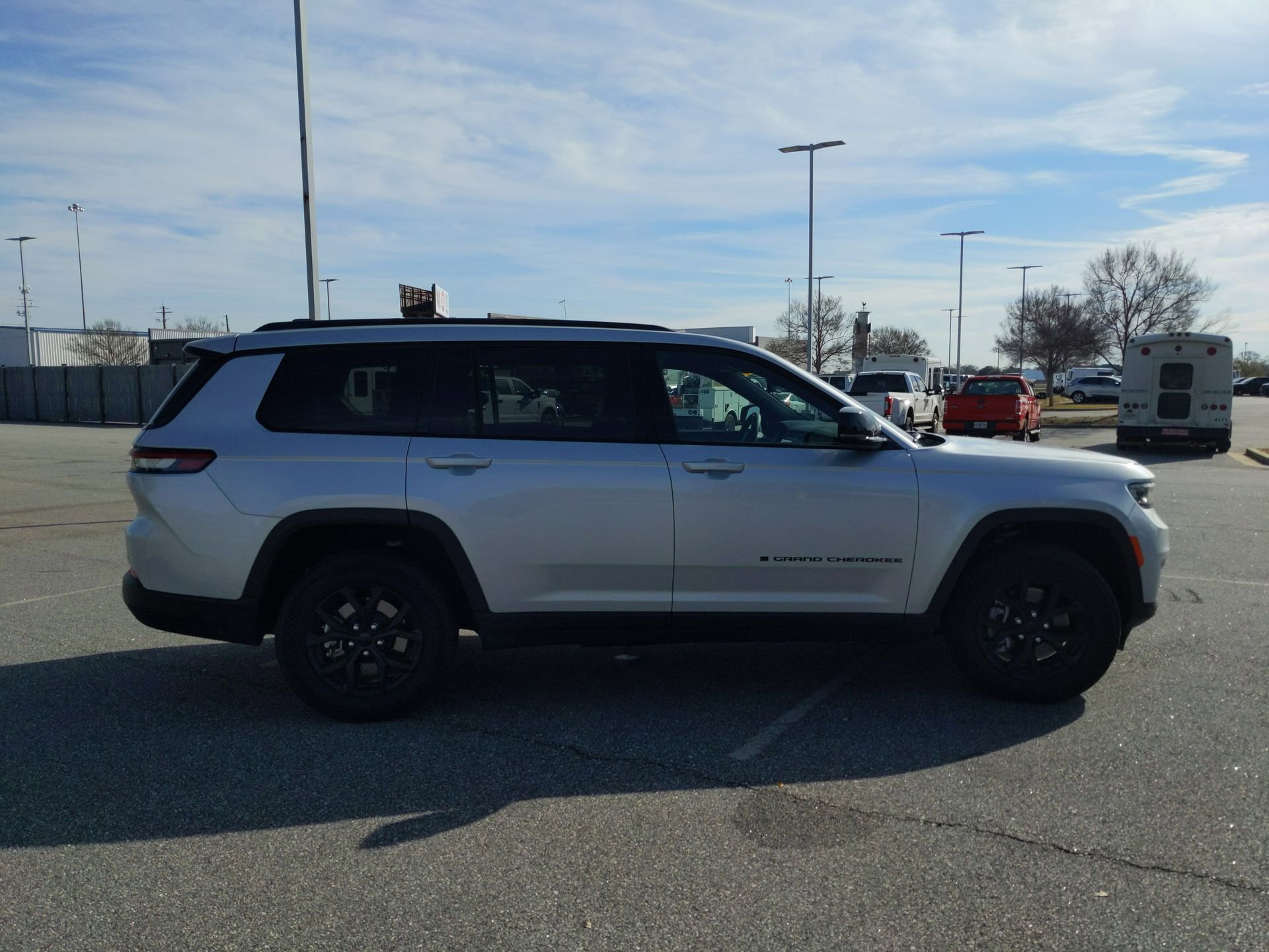 2024 Jeep Grand Cherokee L Altitude - Photo 9