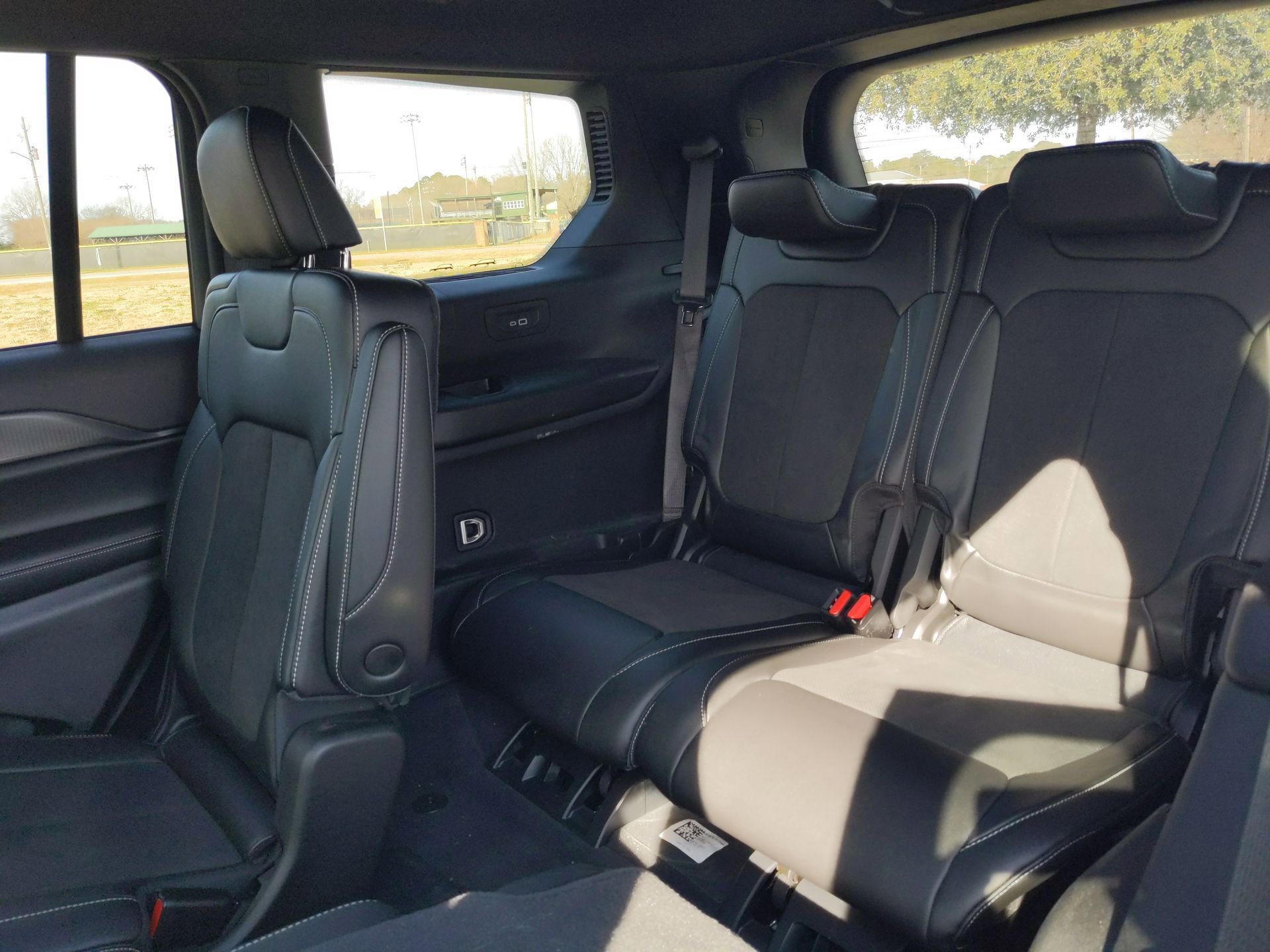 2024 Jeep Grand Cherokee L Altitude - Photo 30