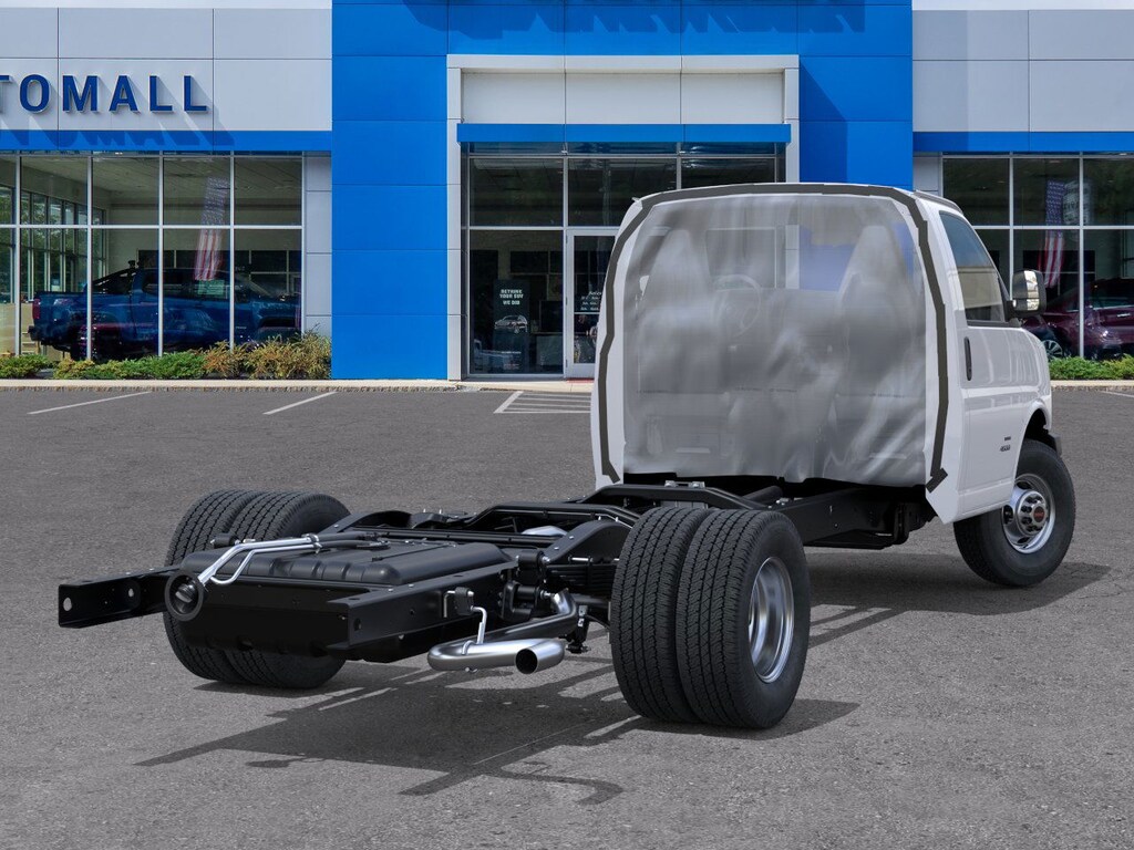 New 2025 GMC Savana Cutaway 4500 2WT Cutaway Van