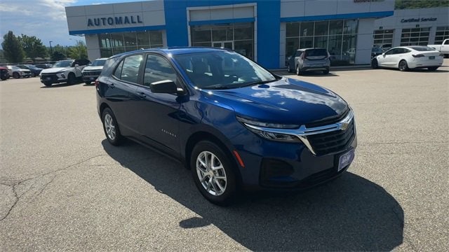 Used 2022 Chevrolet Equinox LS with VIN 3GNAXSEV1NS164350 for sale in Brattleboro, VT