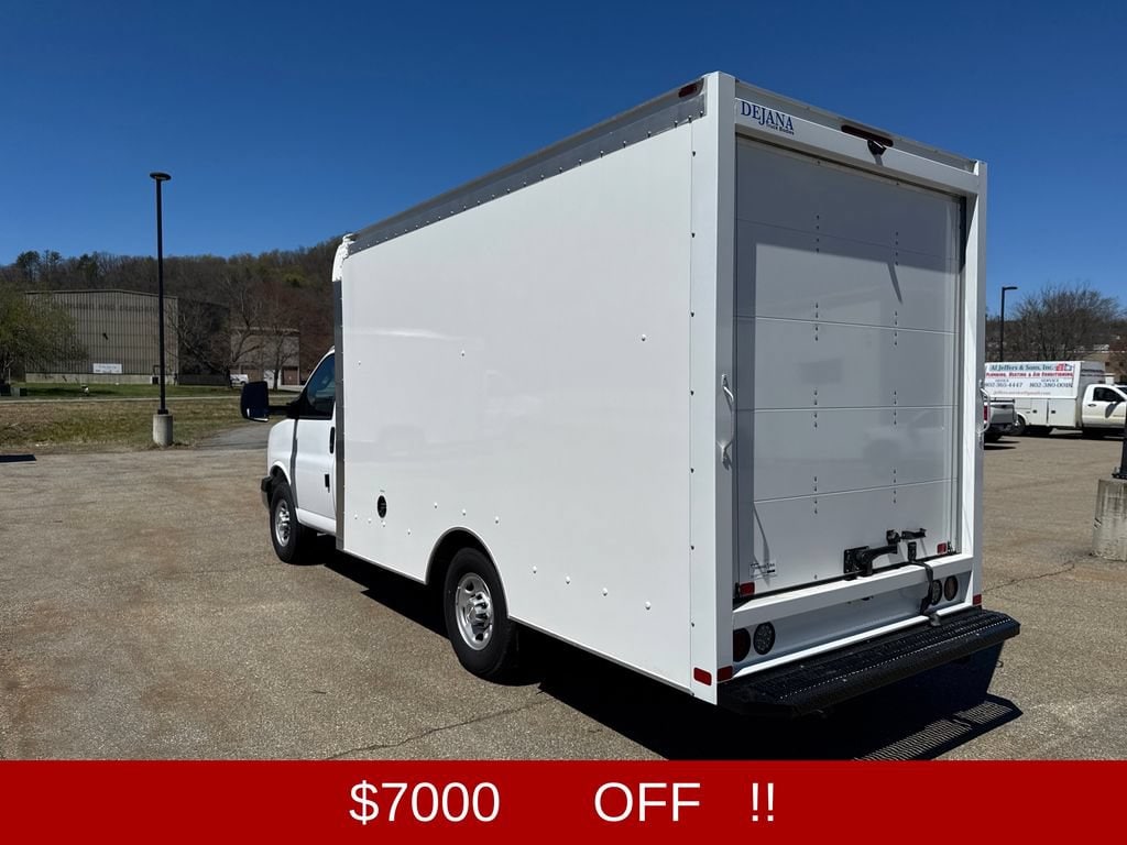New 2026 Chevrolet Express Cutaway 3500 1WT Cutaway Van