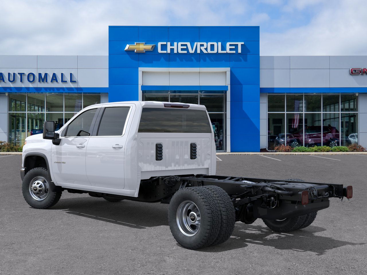 2025 Chevrolet Silverado 3500HD Work Truck photo 2