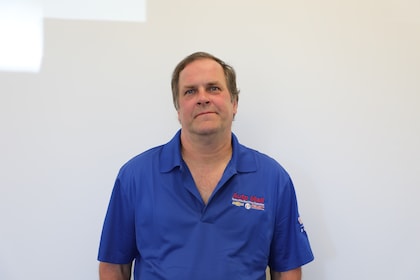 Staff member KEVIN from ID_898682e72fca