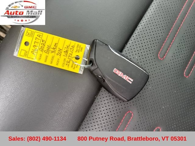 2025 GMC Yukon AT4 Ultimate - Photo 30