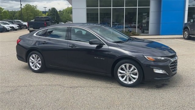 Used 2023 Chevrolet Malibu 1LT with VIN 1G1ZD5STXPF239717 for sale in Brattleboro, VT