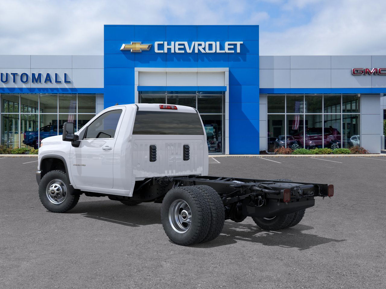 2025 Chevrolet Silverado 3500HD Work Truck photo 2