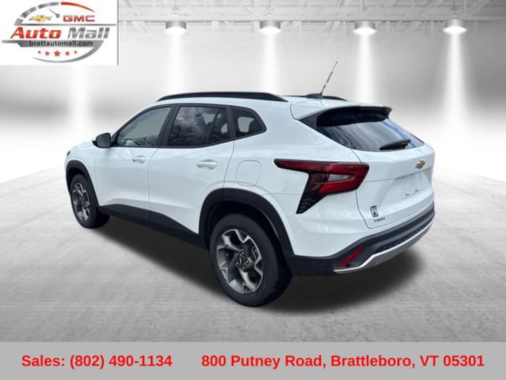Used 2024 Chevrolet Trax LT SUV