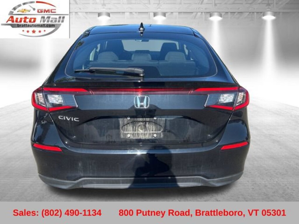 Used 2024 Honda Civic Hatchback LX Hatchback