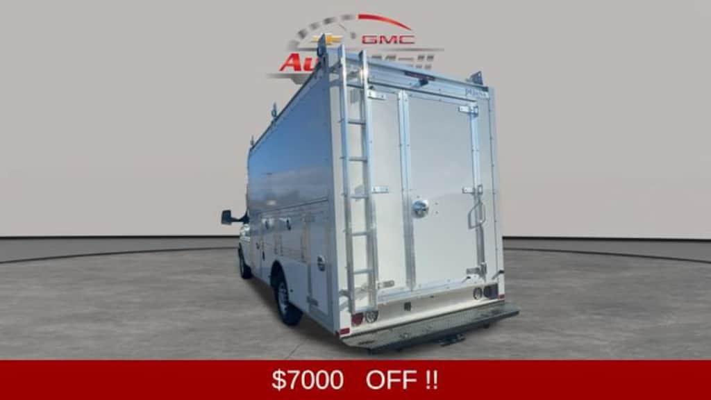 New 2025 Chevrolet Express Cutaway 3500 1WT Cutaway Van