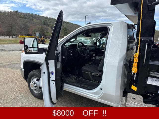 2026 Chevrolet Silverado 3500 HD Work Truck - Photo 6