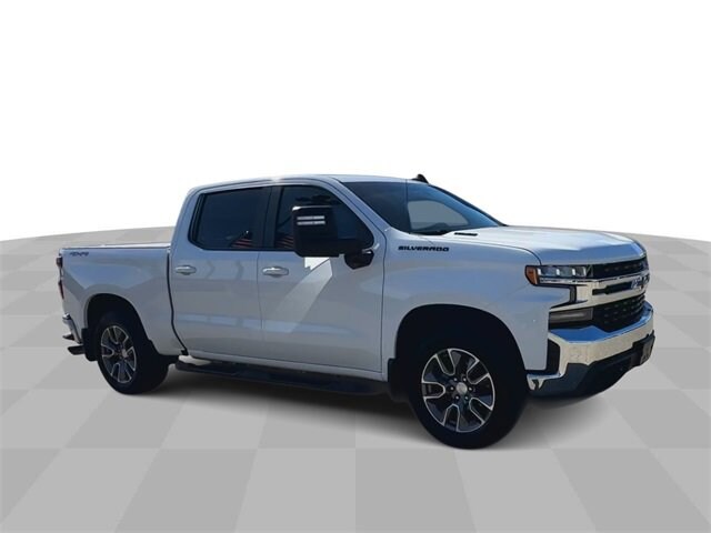 Used 2020 Chevrolet Silverado 1500 LT with VIN 1GCUYDET1LZ335966 for sale in Brattleboro, VT