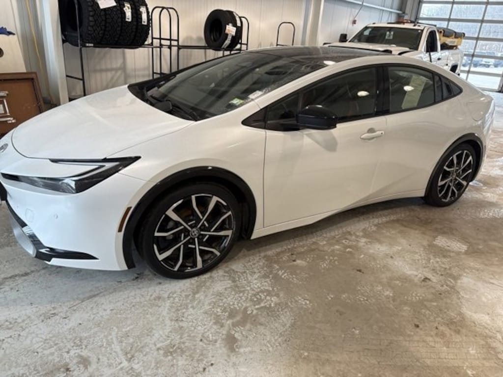 Used 2024 Toyota Prius Prime XSE Sedan