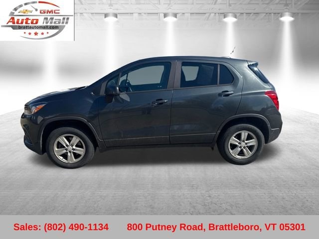 Used 2019 Chevrolet Trax LS with VIN 3GNCJNSB5KL403717 for sale in Brattleboro, VT