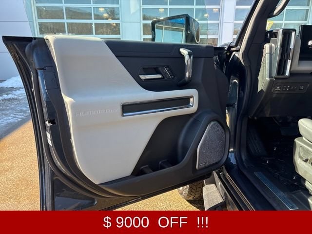 2026 GMC HUMMER EV 2X - Photo 10