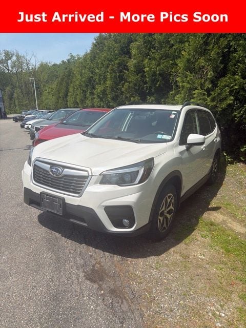 2021 Subaru Forester Premium's photo