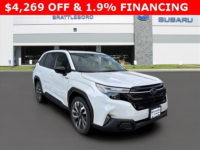 2025 Subaru Forester Touring's photo