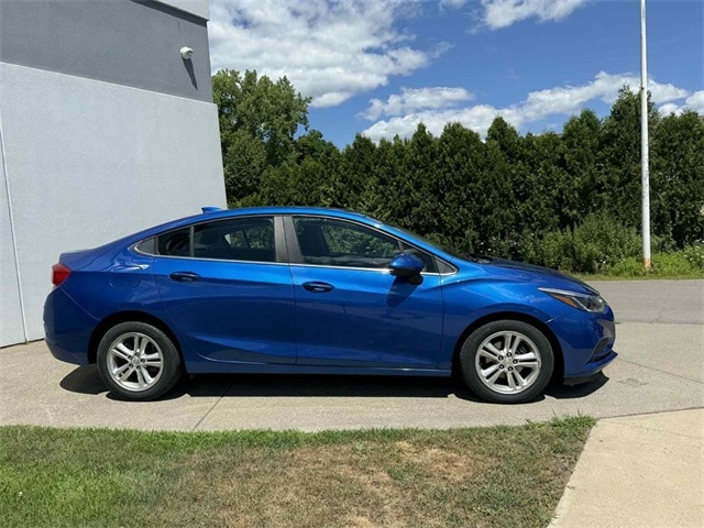 Used 2016 Chevrolet Cruze LT with VIN 1G1BE5SM6G7262400 for sale in Brattleboro, VT