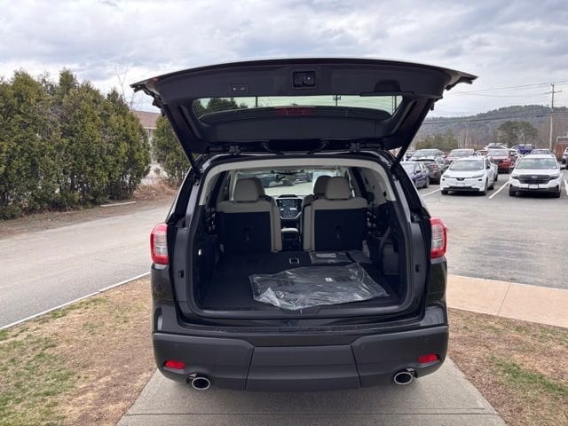 2026 Subaru Ascent Limited - Photo 17