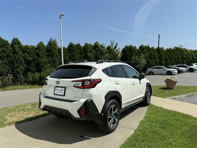 2024 Subaru Crosstrek Premium photo 2