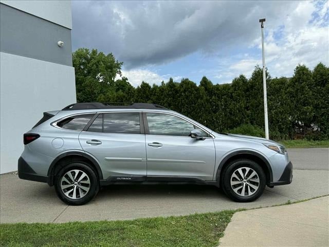 Used 2020 Subaru Outback Premium with VIN 4S4BTACC3L3136326 for sale in Brattleboro, VT