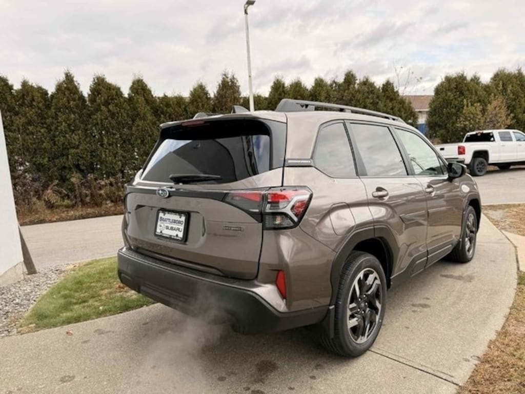 New 2025 Subaru Forester Hybrid Premium SUV