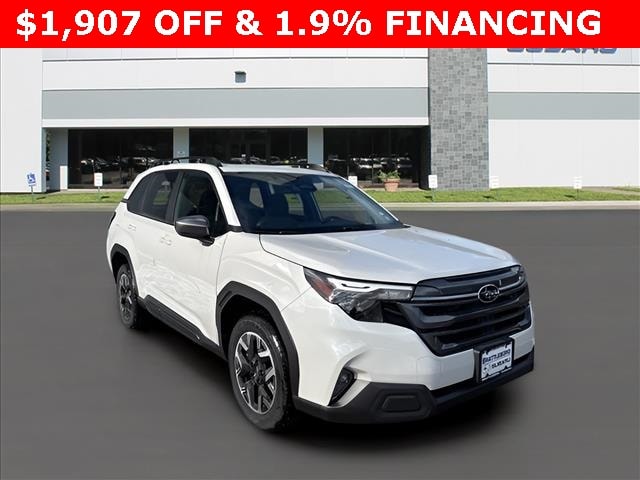 2025 Subaru Forester Premium's photo