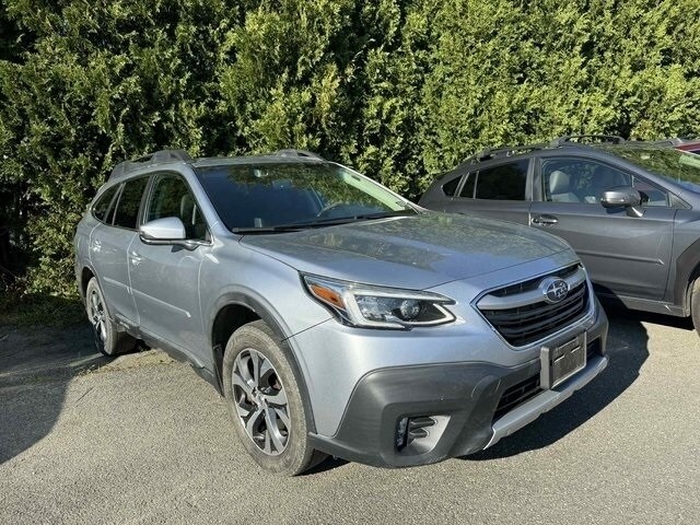 2020 Subaru Outback Limited photo 2