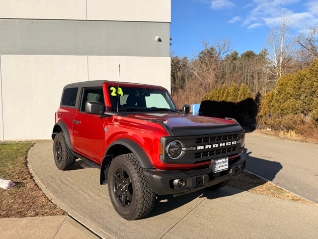 2024 Ford Bronco 2-Door Black Diamond's photo