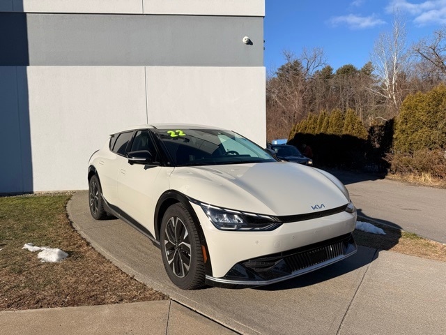 2022 Kia Ev6 Wind's photo