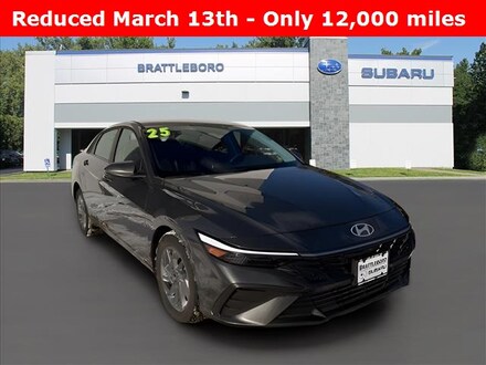 2025 Hyundai Elantra Hybrid Blue Sedan