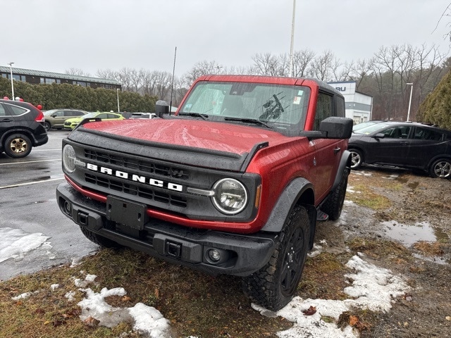 2024 Ford Bronco 2-Door Black Diamond's photo
