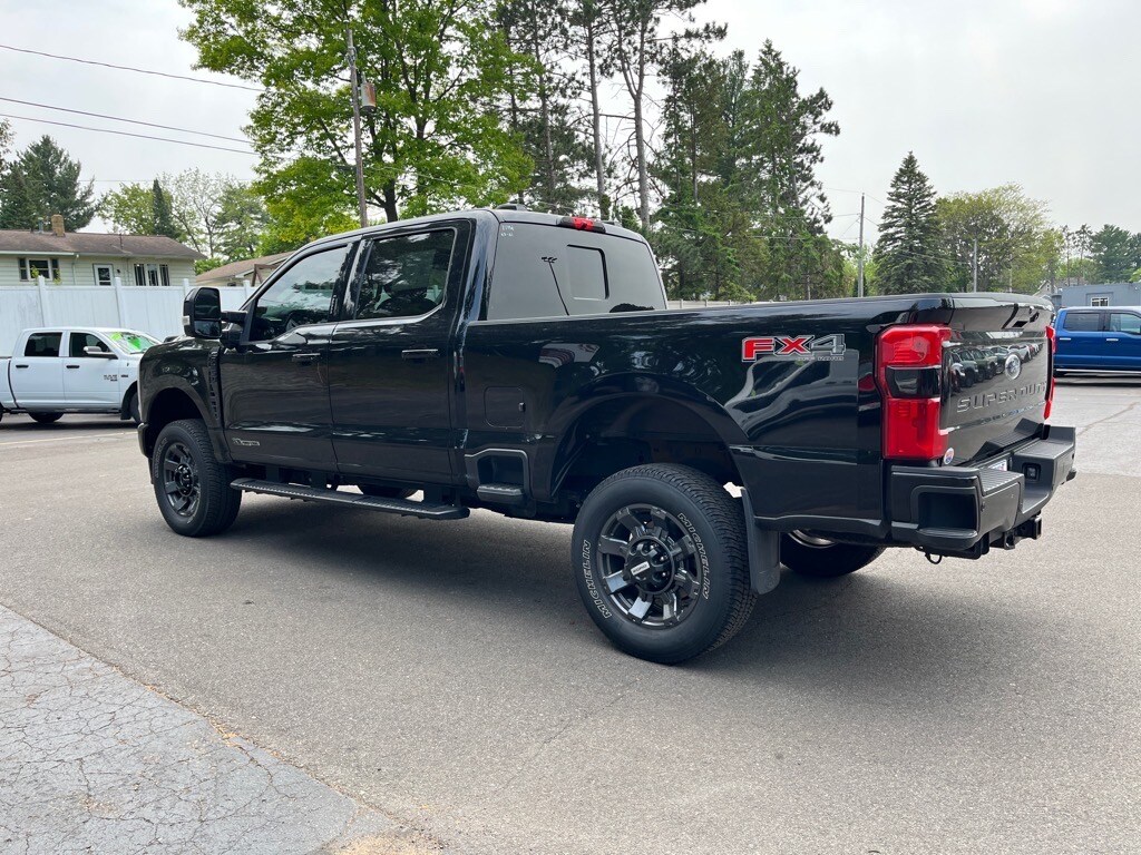 2023 Ford F-250 Lariat photo 4
