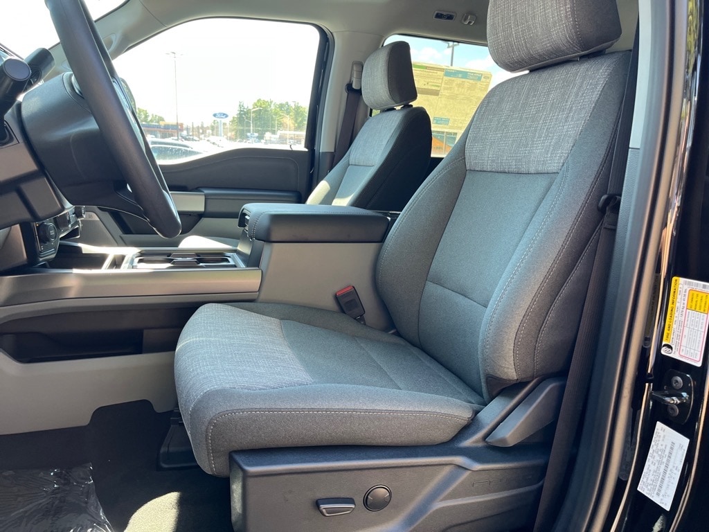 2026 Ford F-350 Super Duty XLT - Photo 13