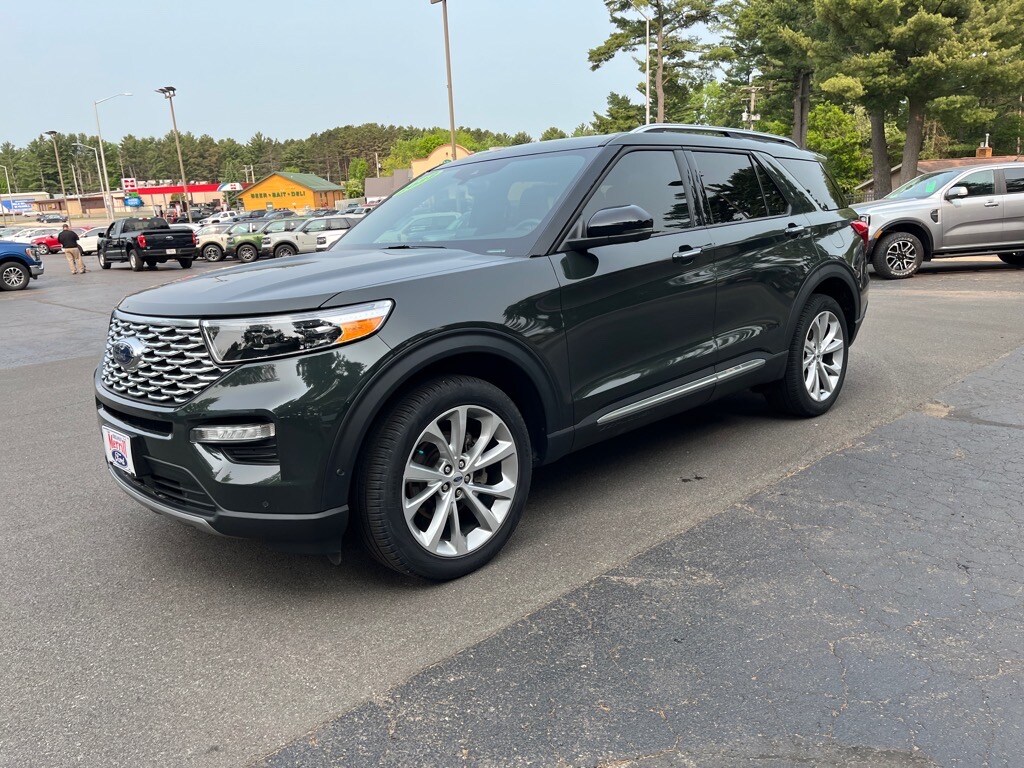 2022 Ford Explorer Platinum photo 3