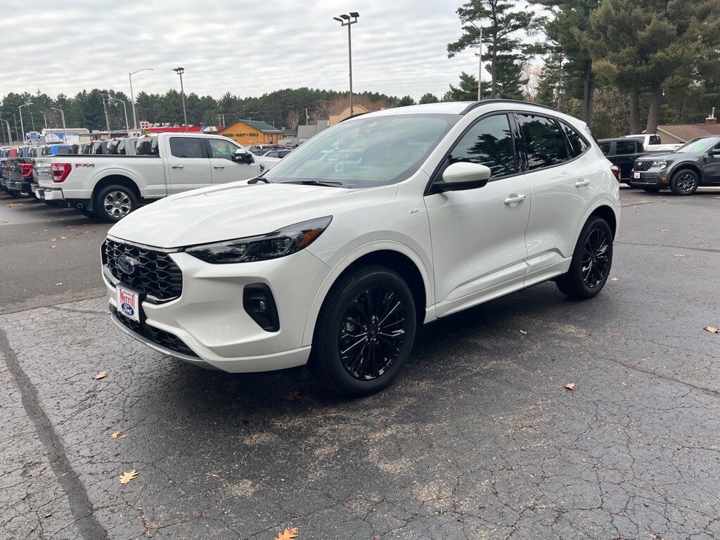 2026 Ford Escape ST-Line Elite photo 3