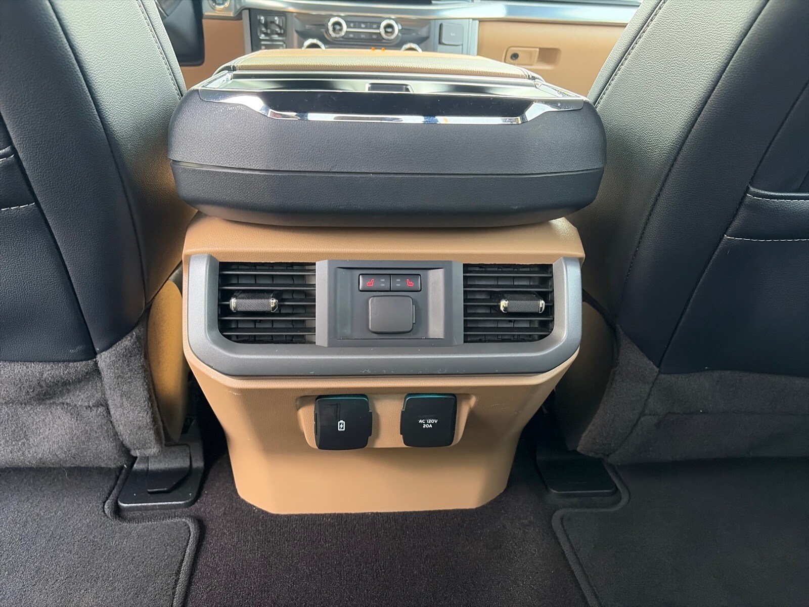 2022 Ford F-150 Lariat - Photo 12