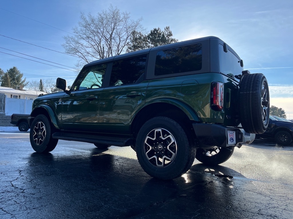 New 2025 Ford Bronco Outer Banks SUV