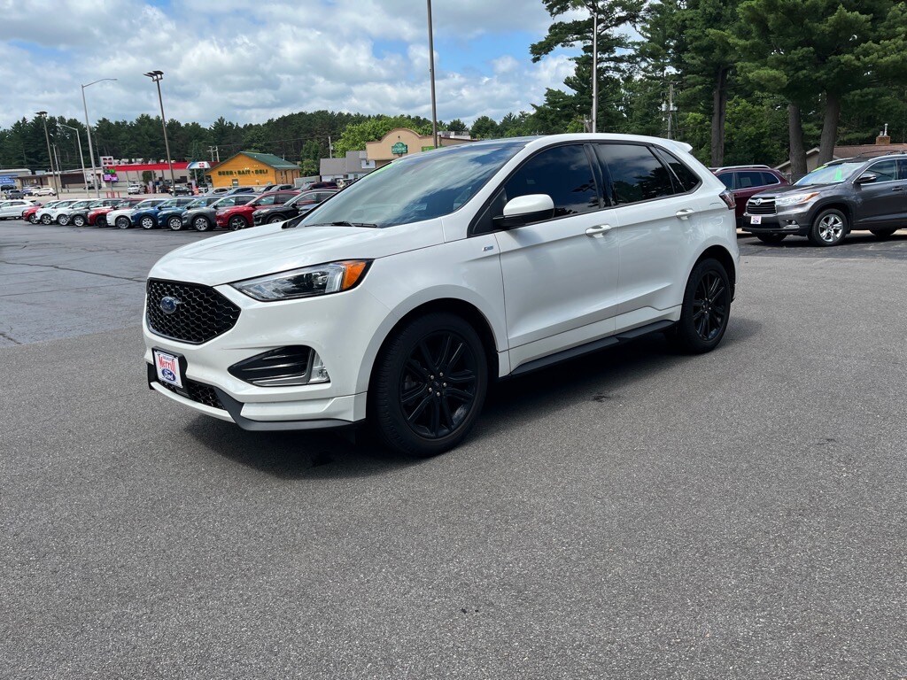 2024 Ford Edge ST-Line photo 2